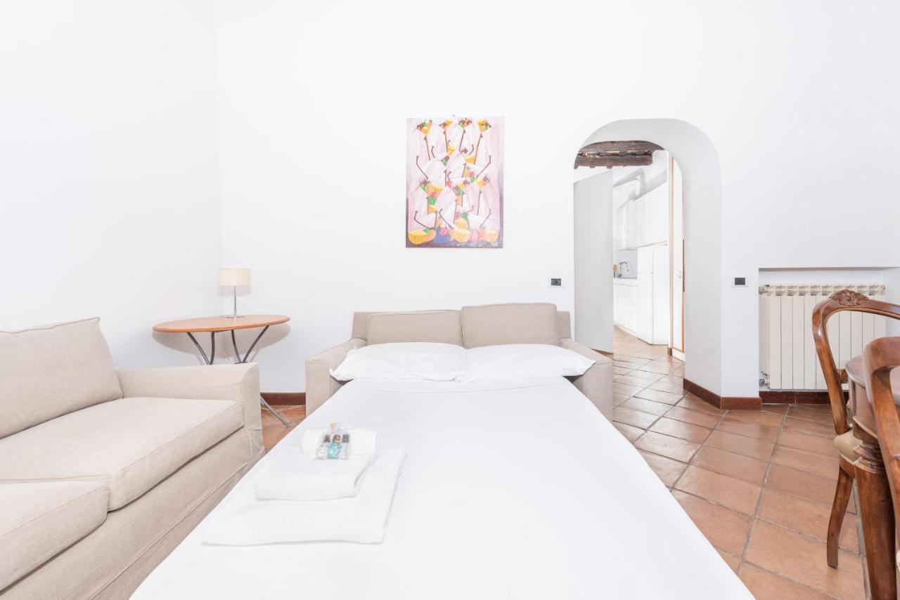 Stunning Campo De Fiori Apartment With Terrace Rome Exterior photo