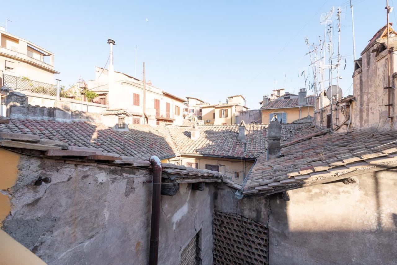 Stunning Campo De Fiori Apartment With Terrace Rome Exterior photo