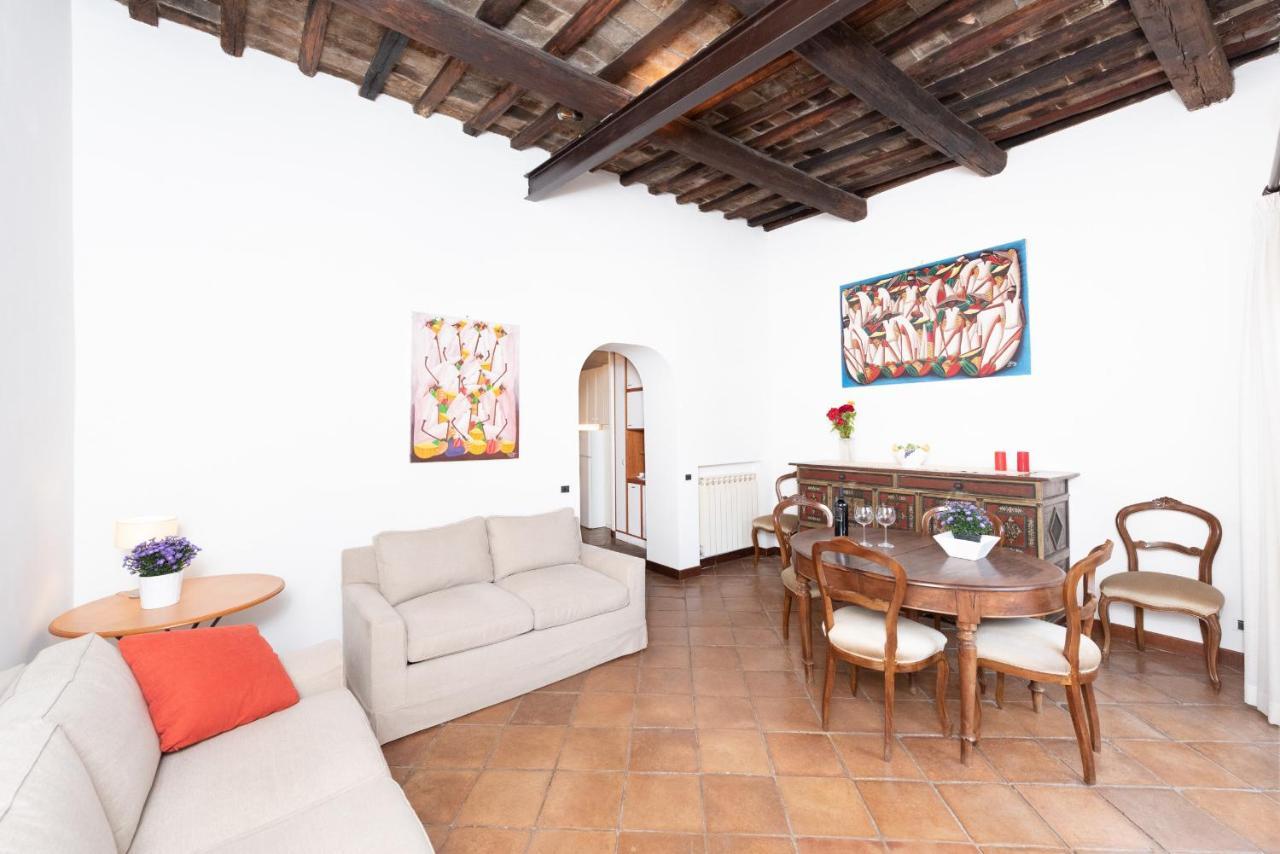 Stunning Campo De Fiori Apartment With Terrace Rome Exterior photo
