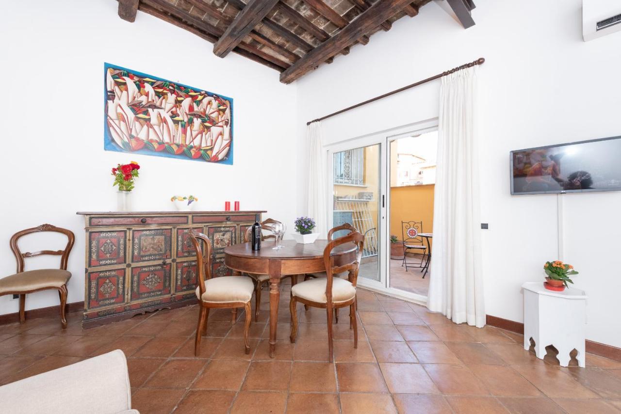 Stunning Campo De Fiori Apartment With Terrace Rome Exterior photo
